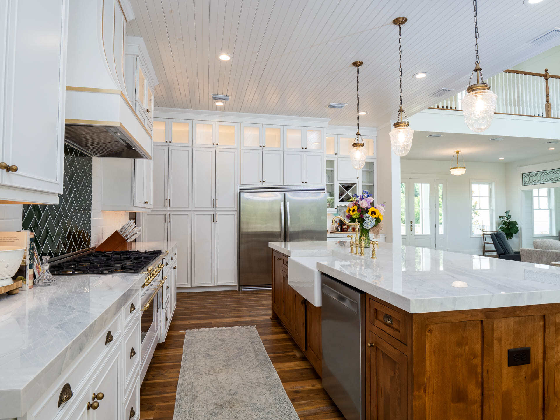 Modern Kitchen in Custom Home with Wall Storage and Large Island Modern Kitchen in Custom Home with Wall Storage and Large Island