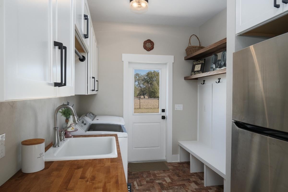 Mudroom with Fridge 