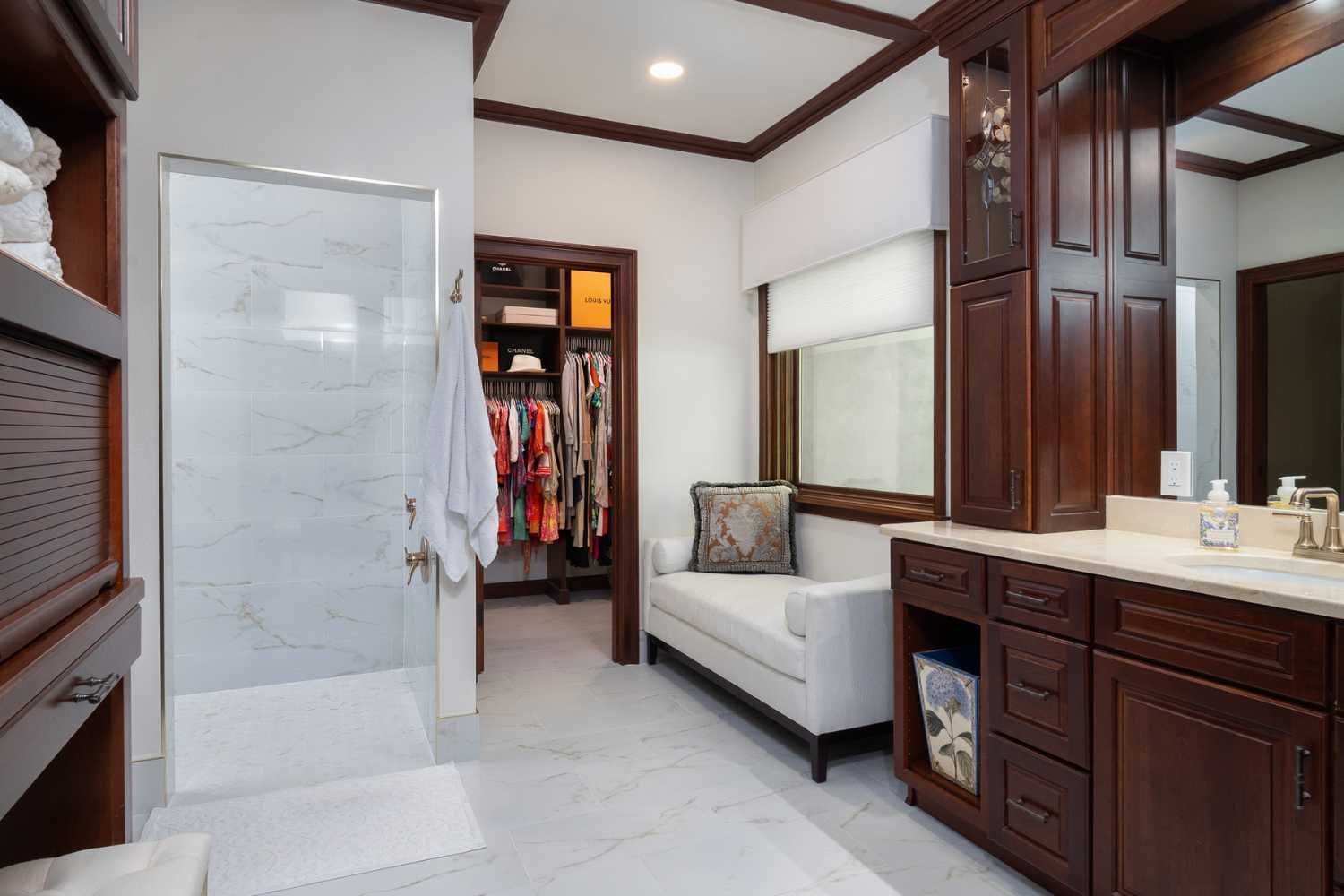 Remodeled bathroom with walk-in shower and vanity by RRCH in Gainsville, FL Remodeled bathroom with walk-in shower and vanity by RRCH in Gainsville, FL