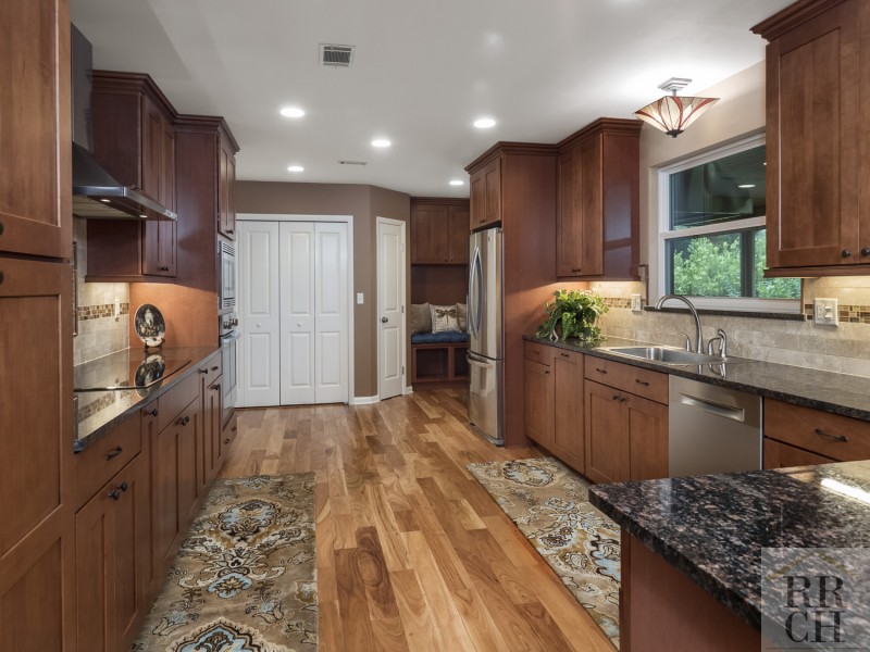 Suburban_Heights_10-279-800-650-90-wm-right_bottom-30-watermarklogojpg