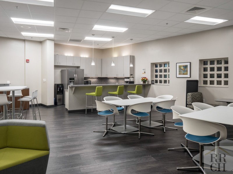 WEB_Commercial_Breakroom__5_-387-800-650-90-wm-right_bottom-30-watermarklogojpg