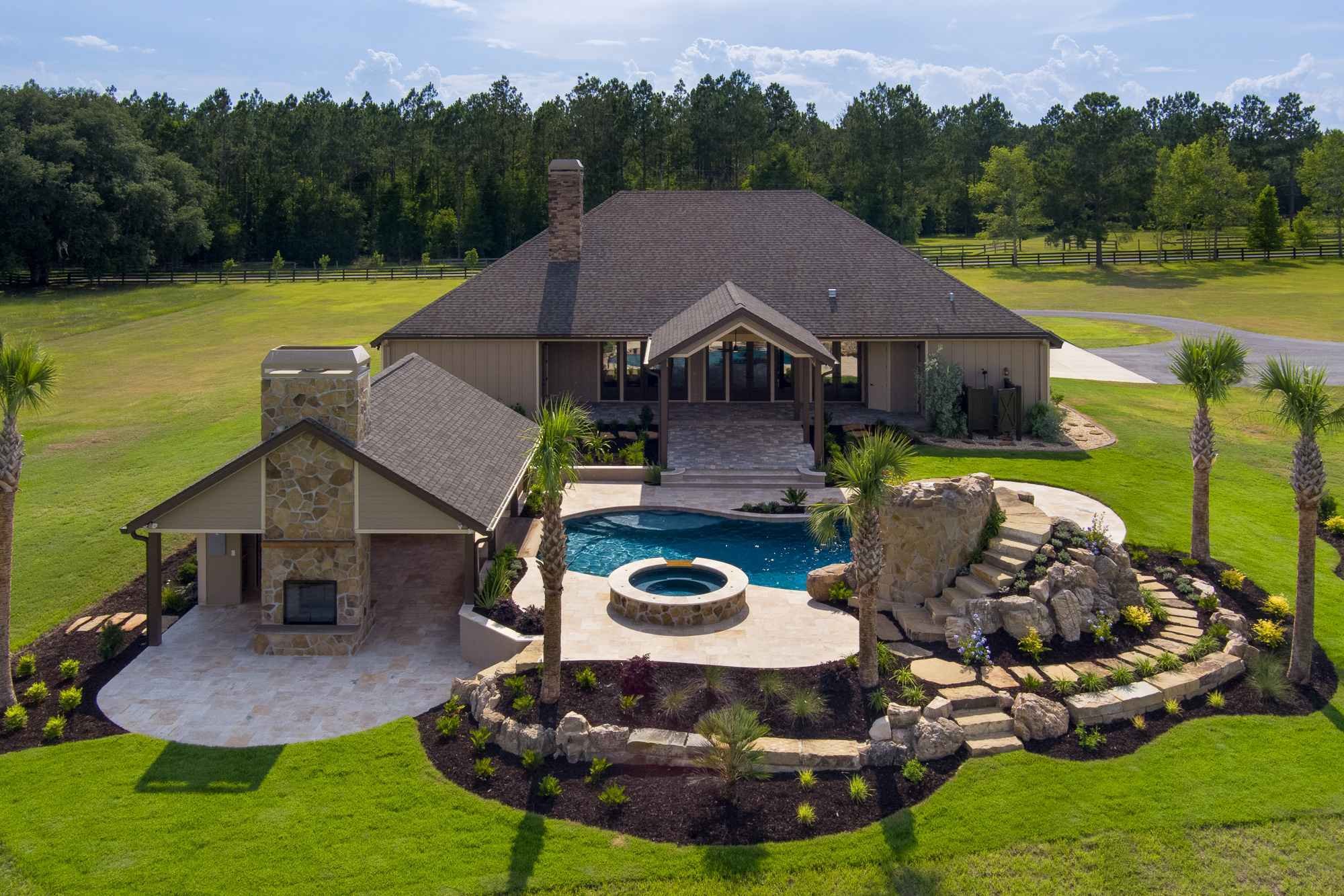 Full photo of entire outdoor space front view - High Springs Outdoor Addition | Robinson Renovation