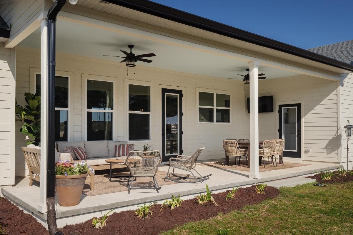 Gainesville-Outdoor-Living-Contractor-Robinson Renovation and Custom Homes-Back Patio 2 Gainesville-Outdoor-Living-Contractor-Robinson Renovation and Custom Homes-Back Patio 2