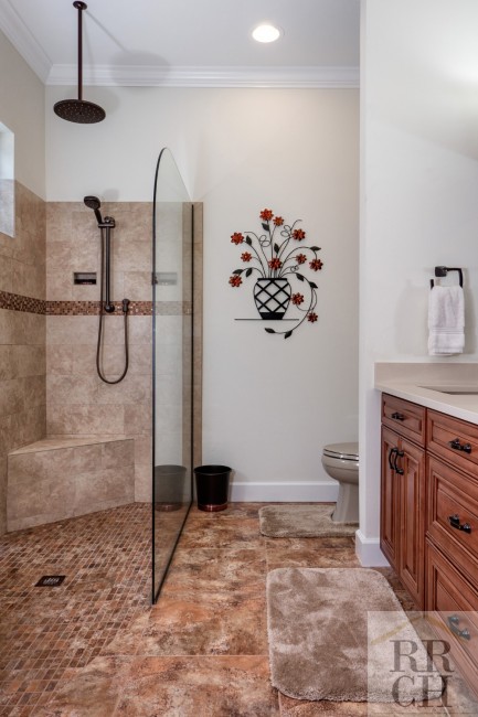 Level Entry Shower with Corner Seat Kanapaha Pines