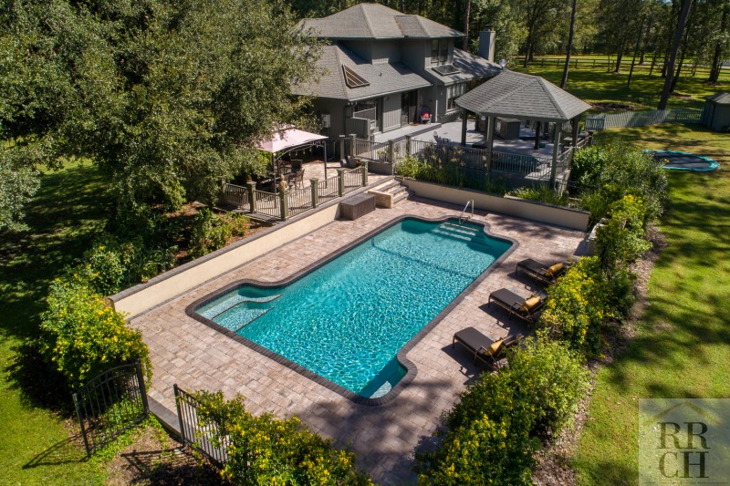 Outdoor Living Spaces